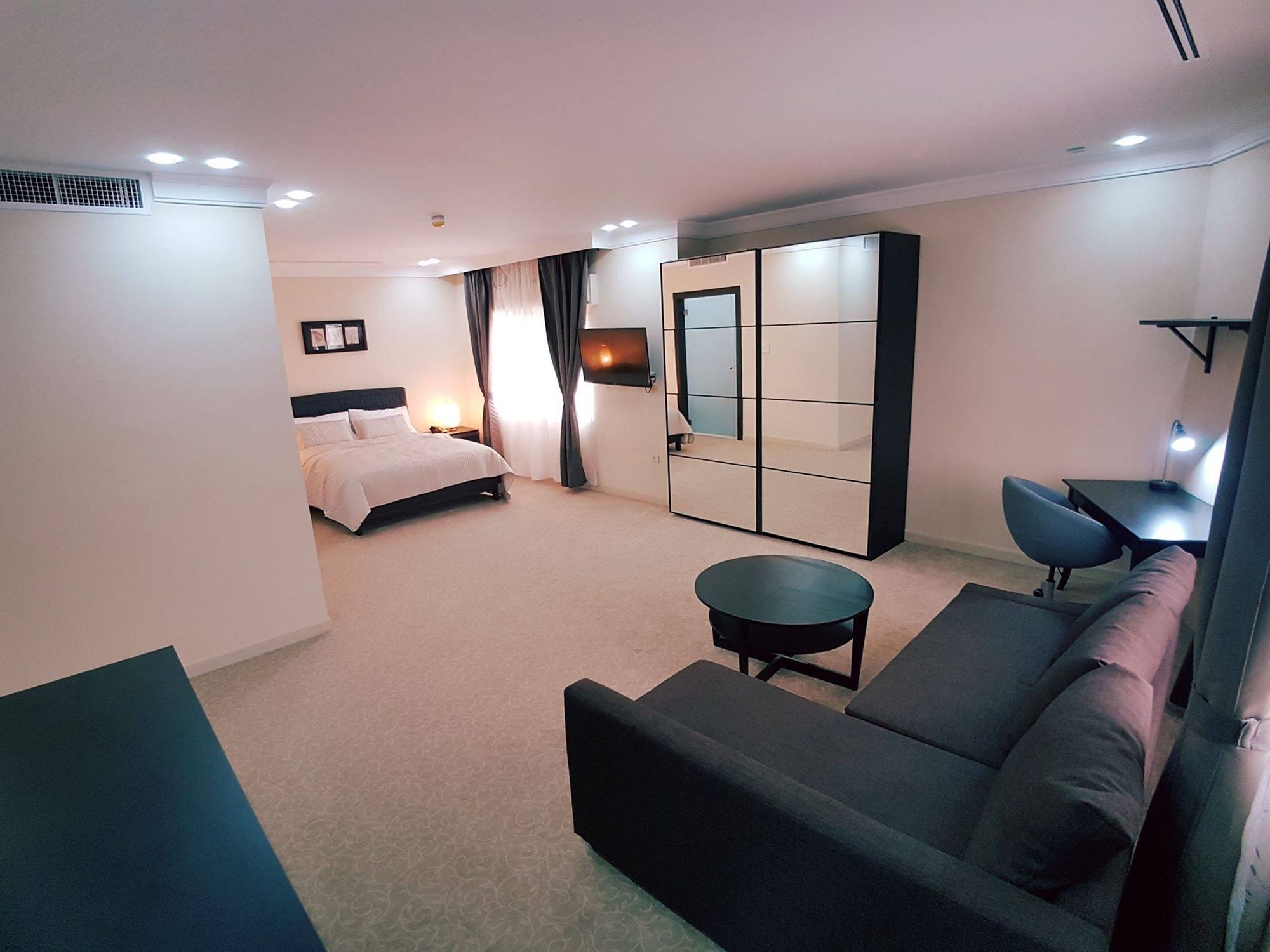 Al Basem Hotel Амман Экстерьер фото