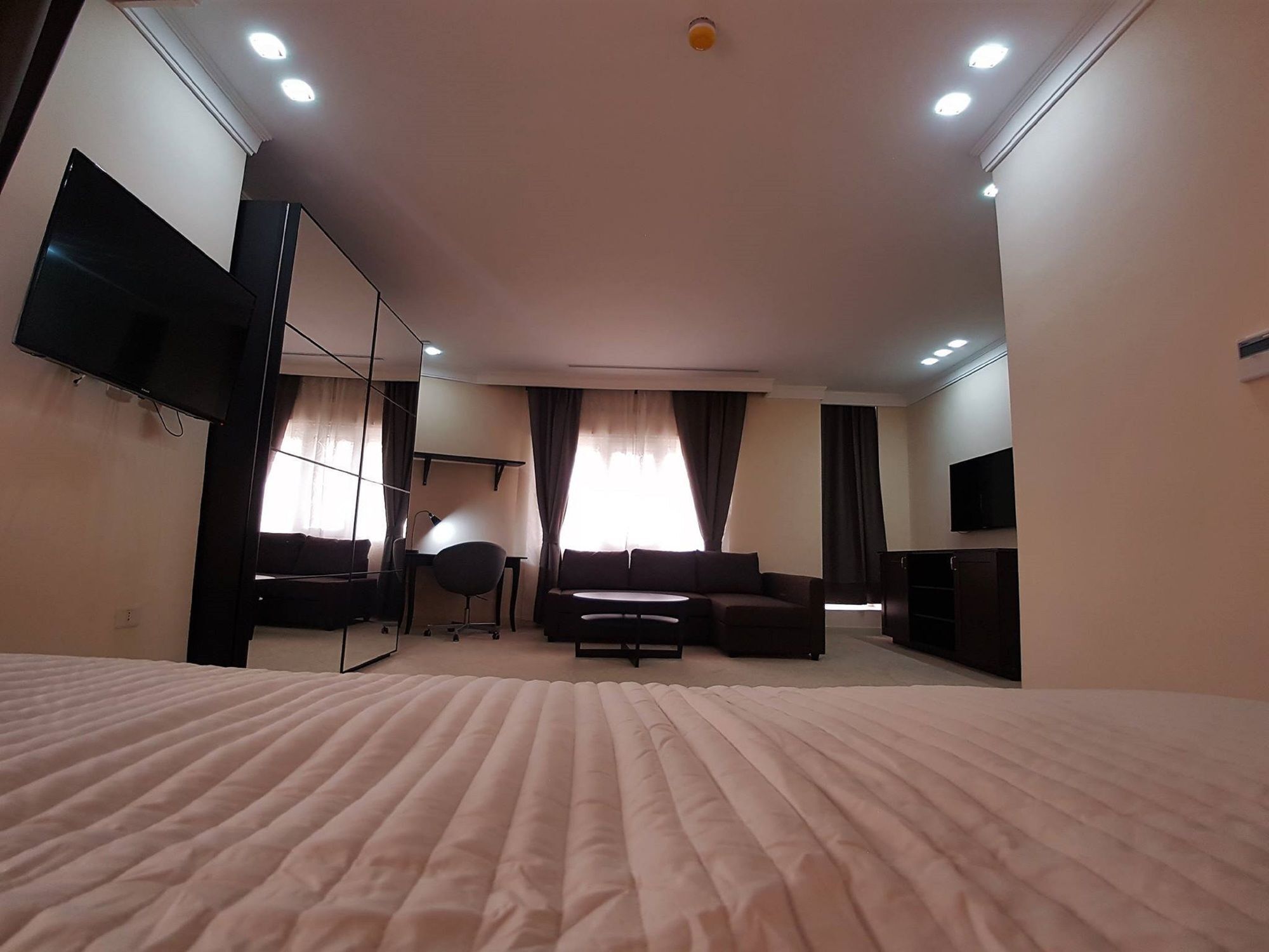 Al Basem Hotel Амман Экстерьер фото